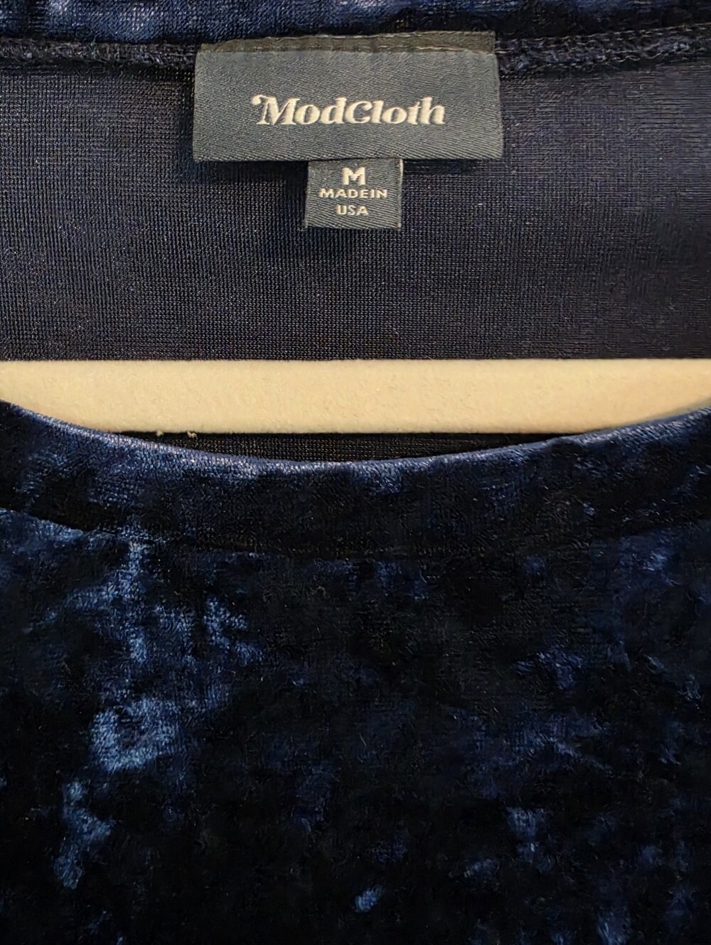 ModCloth‎ Navy Blue Crushed Velvet Long Sleeve Top Women's Medium Fall Winter - Picture 9 of 9